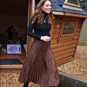 Zara Brown Animal Print Skirt